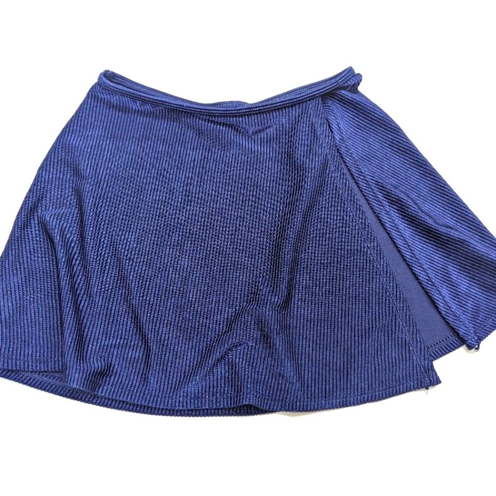 5/$25 V I N T A G E:: Catalina Ribbed Swimsuit Skirt Cover